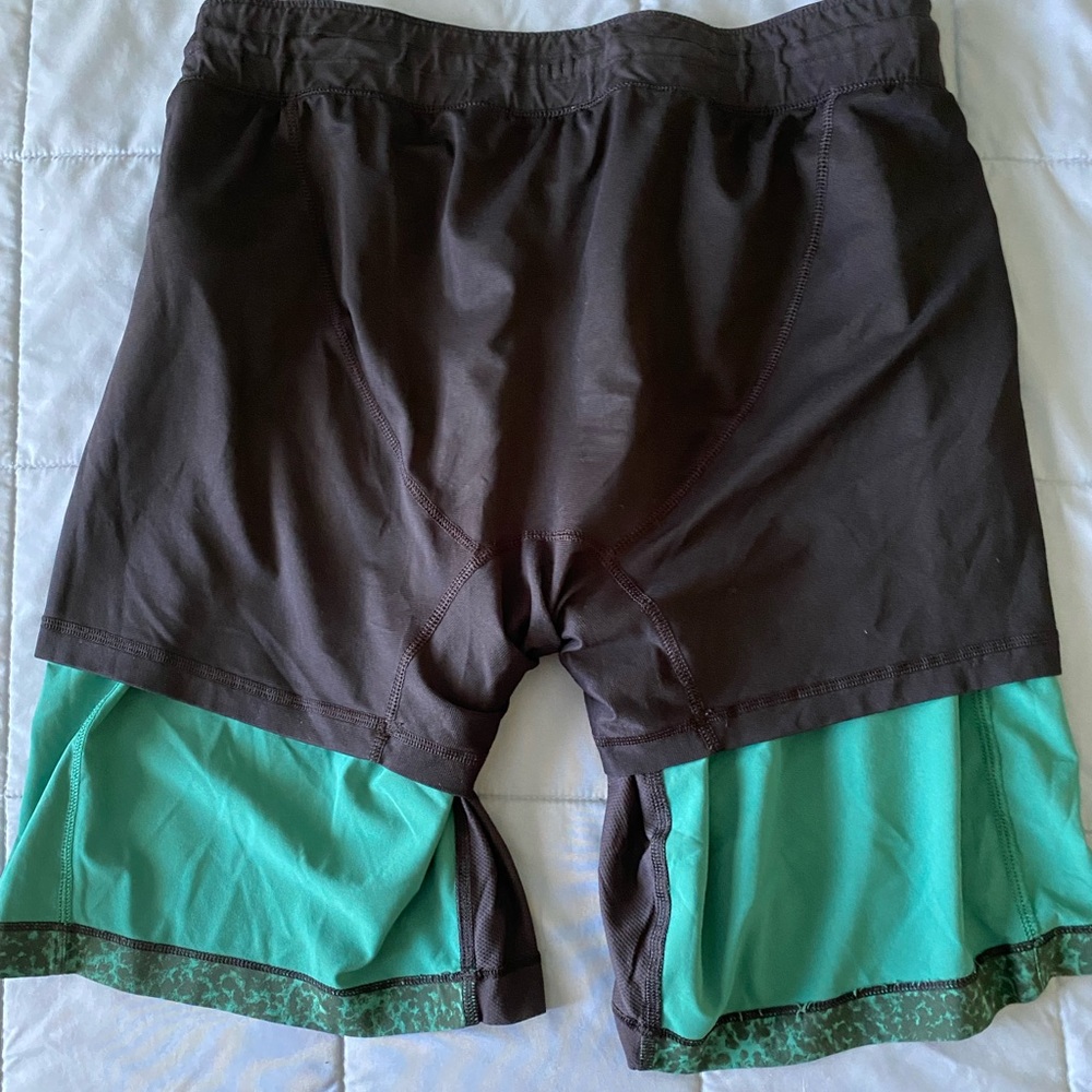LULULEMON - Men’s Pace Breaker Shorts Green Camouflage Pattern - Picture 6 of 7